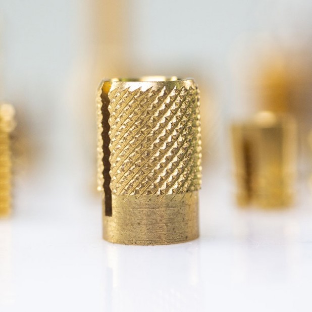 Crown Screw Fasteners for Plastics Inserts for Plastics